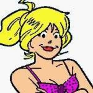 Meet your Posher, Adriene